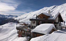 Hamilton Lodge & Spa